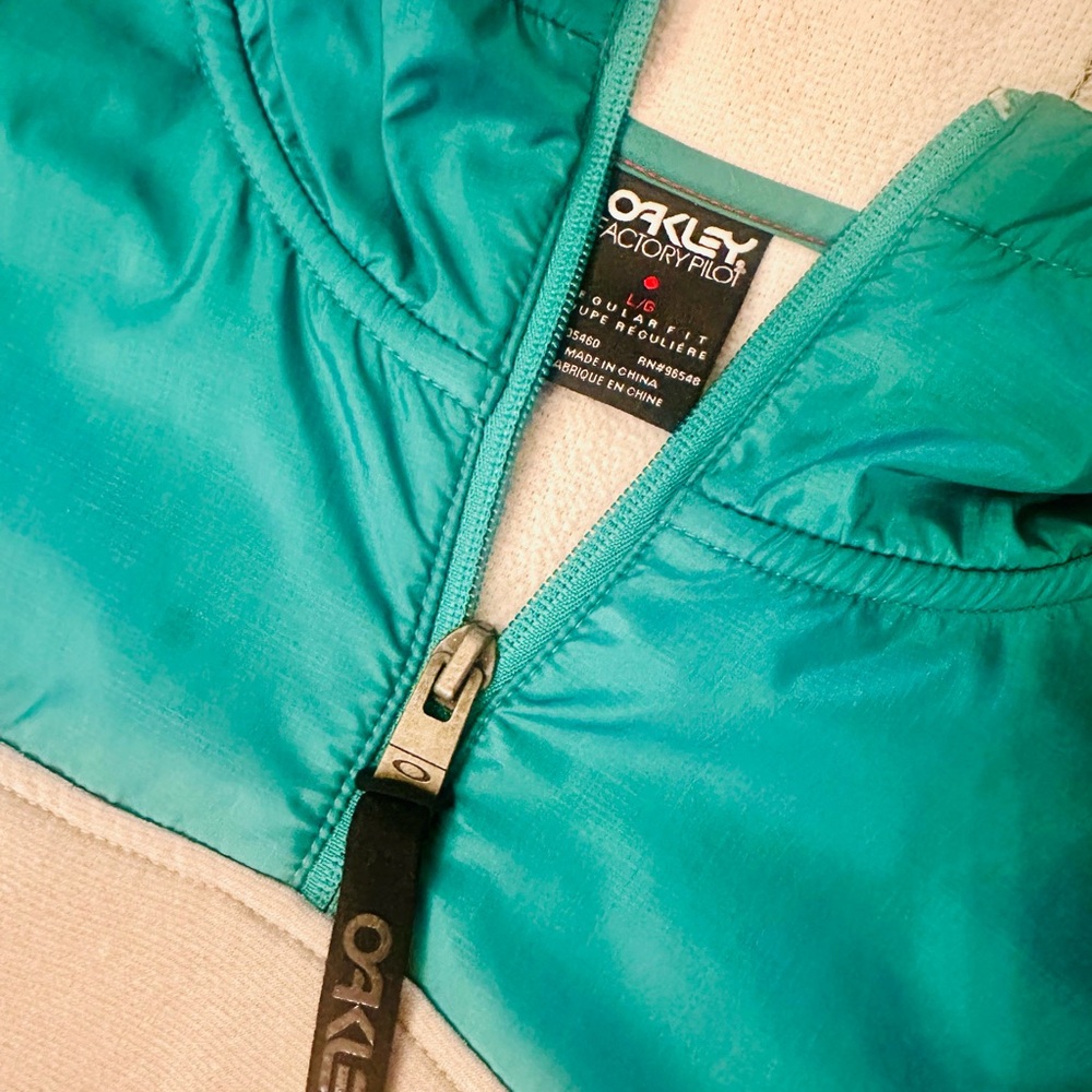 Oakley Teal and Gray Performance Jacket - Picture 3 of 5